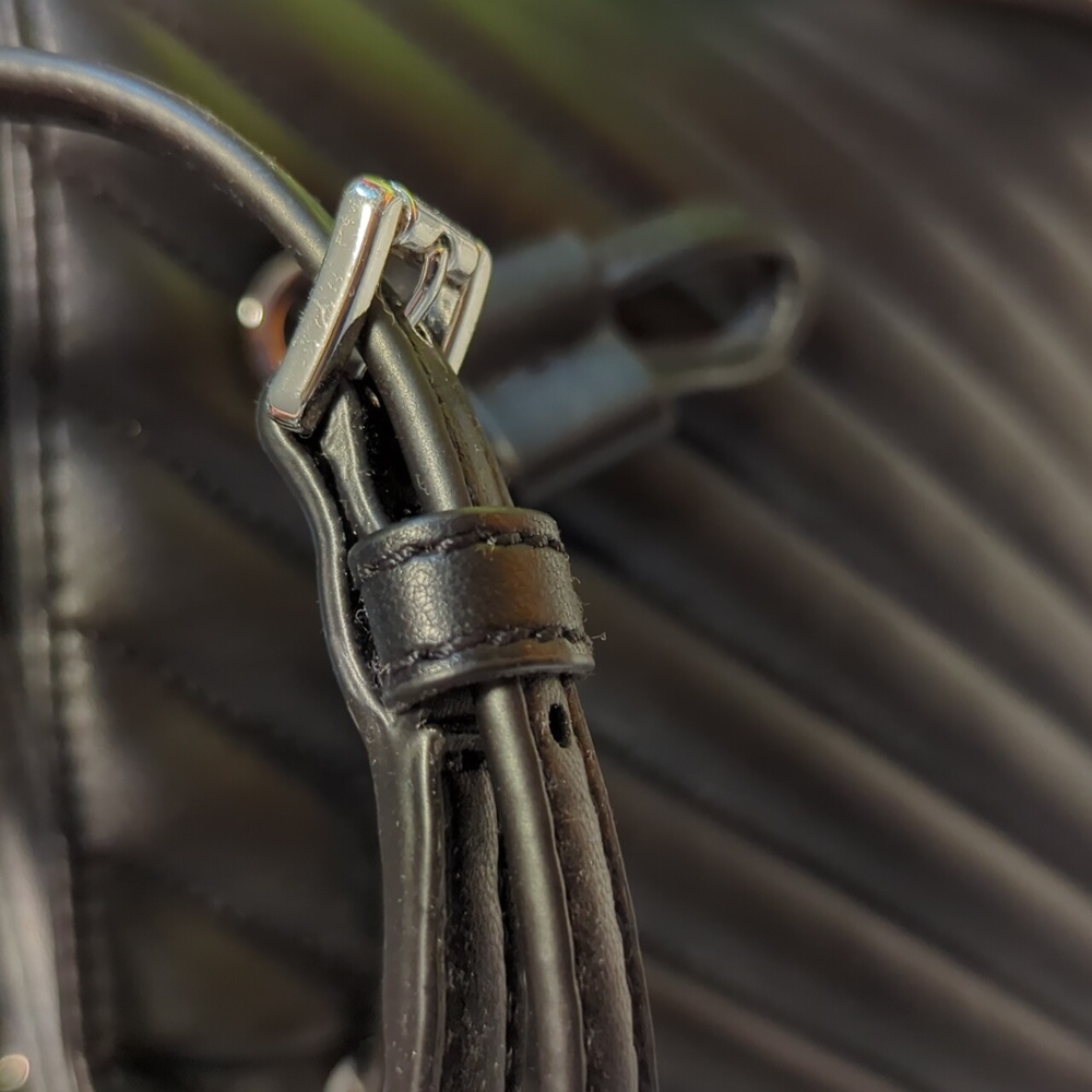 Michael kors net bucket messenger and handle bag - Picture 4 of 6